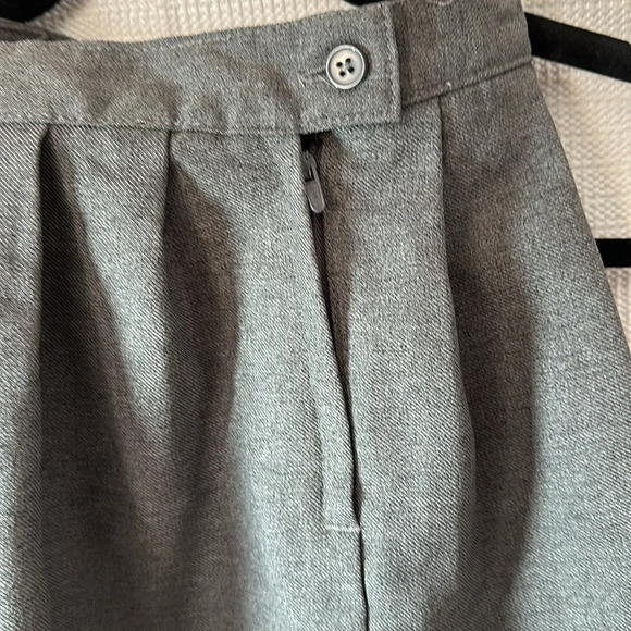 FRENCH TOAST Uniform Pleated Button Zipper Girls Skirt Adjustable Waist Size 6X - Picture 3 of 5